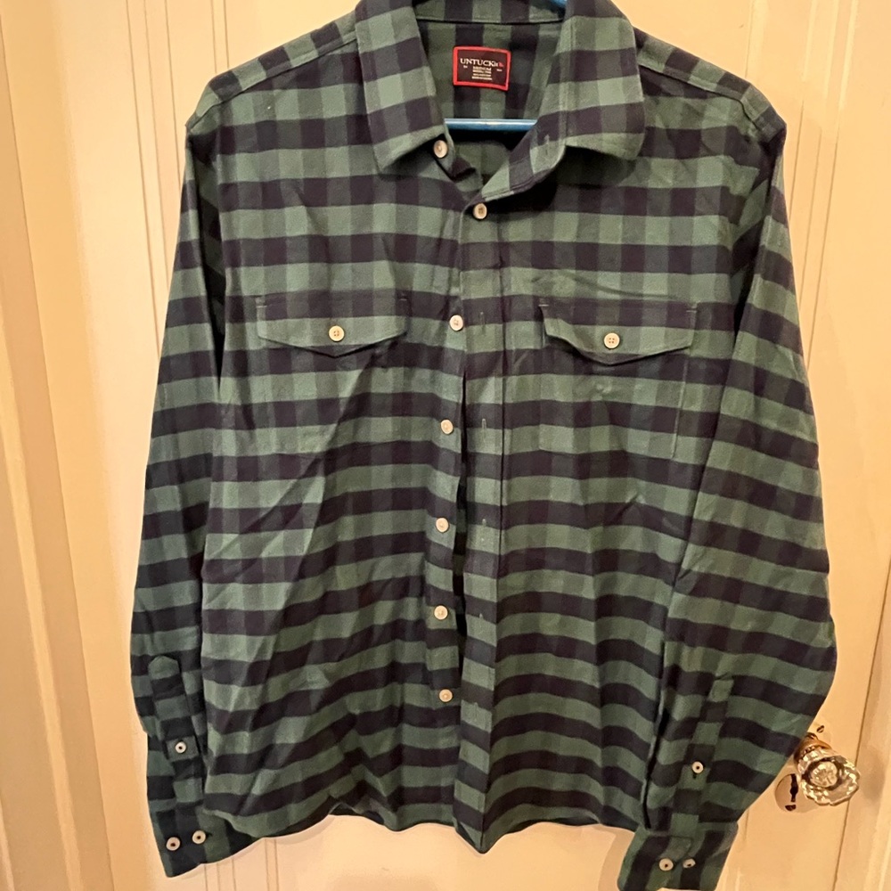 UNTUCKit Green and Blue Casual Button Down Shirt